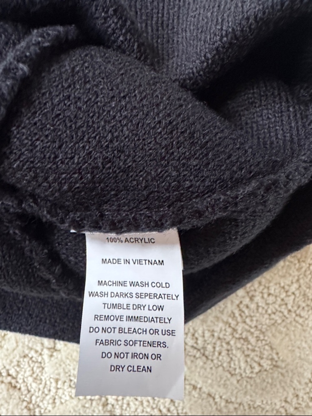 Titleist Black Beanie Hat with Top Pom - Picture 3 of 4